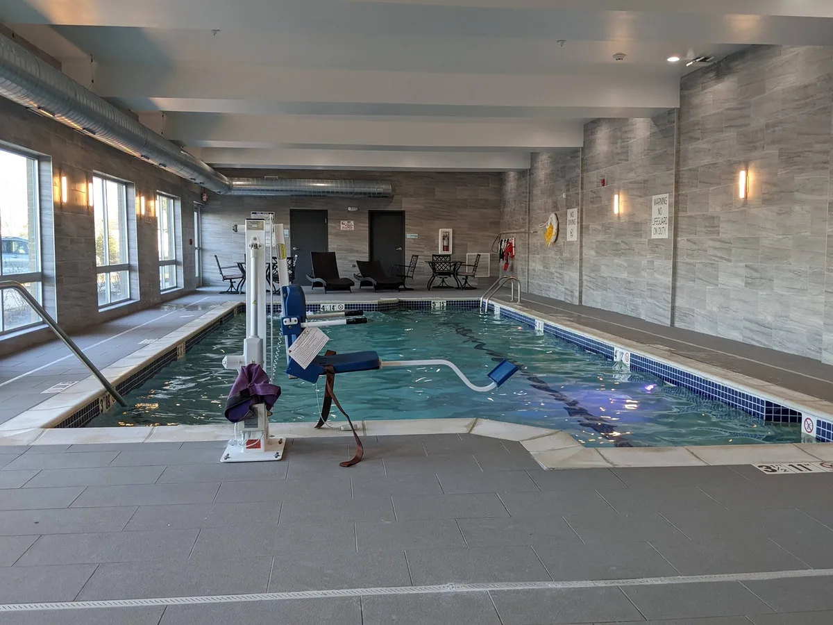 Holiday Inn Express & Suites Ann Arbor - University South, an IHG Hotel — 3