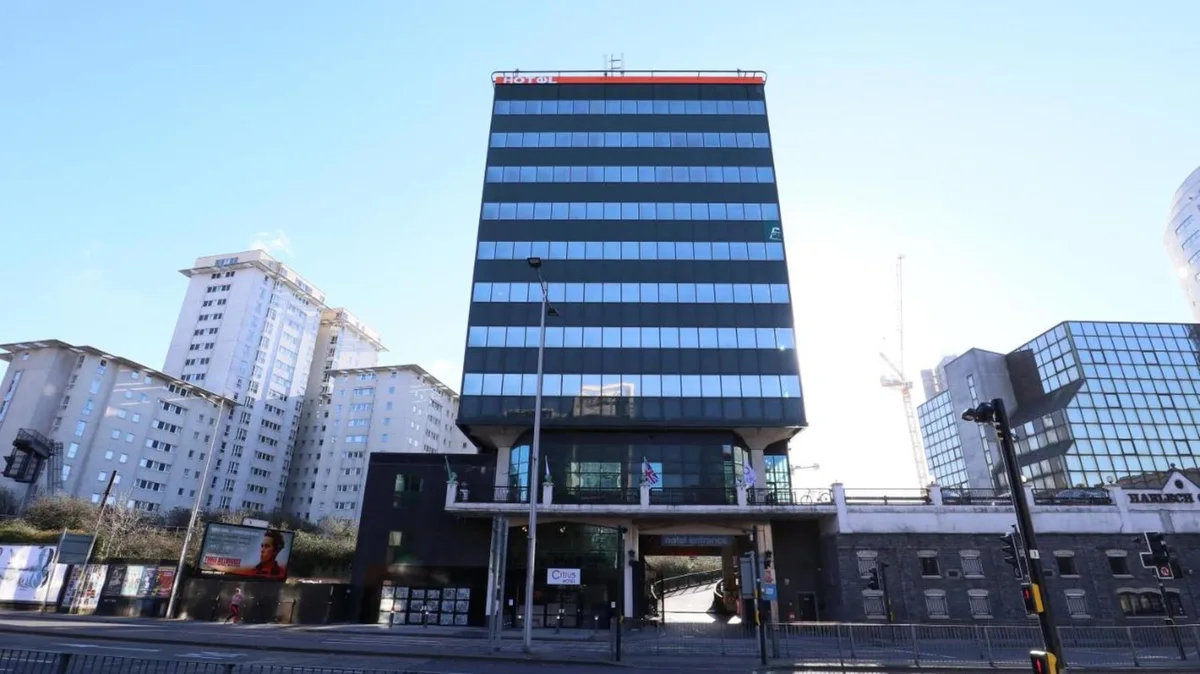 Cardiff Bute Terrace Hotel By Belvilla — 3