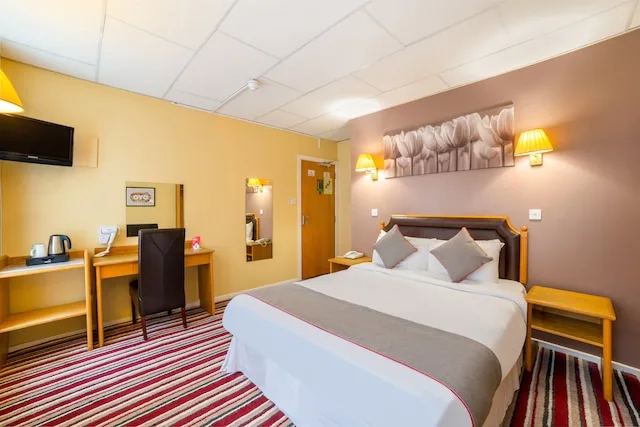 Cardiff Sandringham Hotel — 2