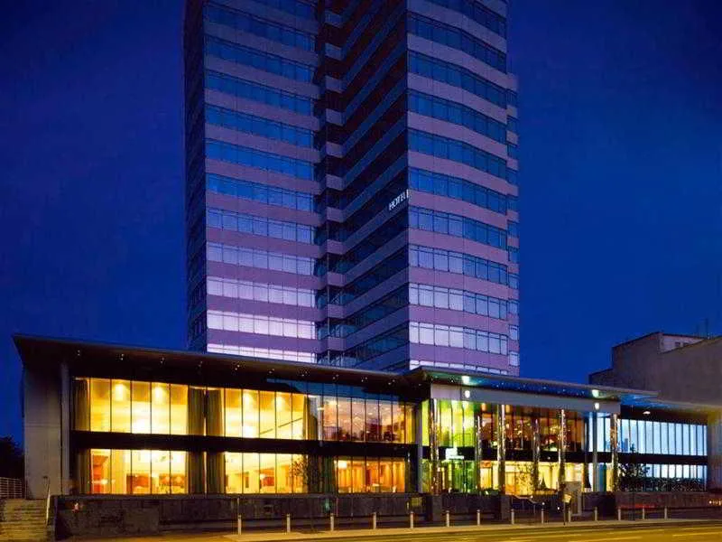 Holland House Hotel Cardiff By Sunday — 2