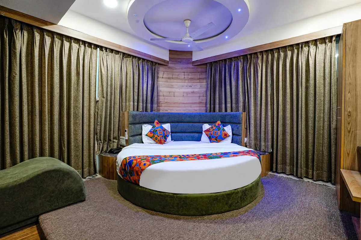 HOTEL ASIANA — 3