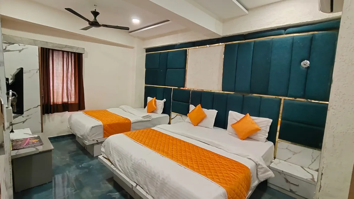 Hotel Karnavati - Motera Ahmedabad — 2
