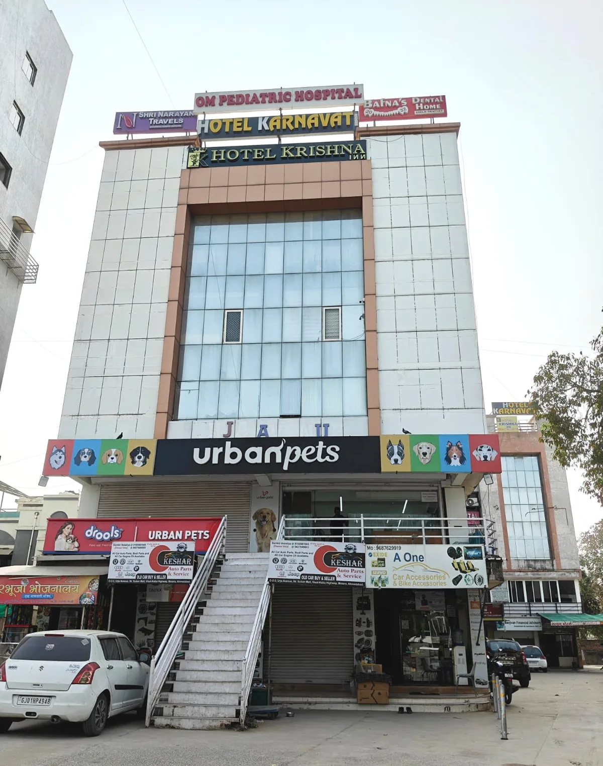 Hotel Karnavati - Motera Ahmedabad — 3
