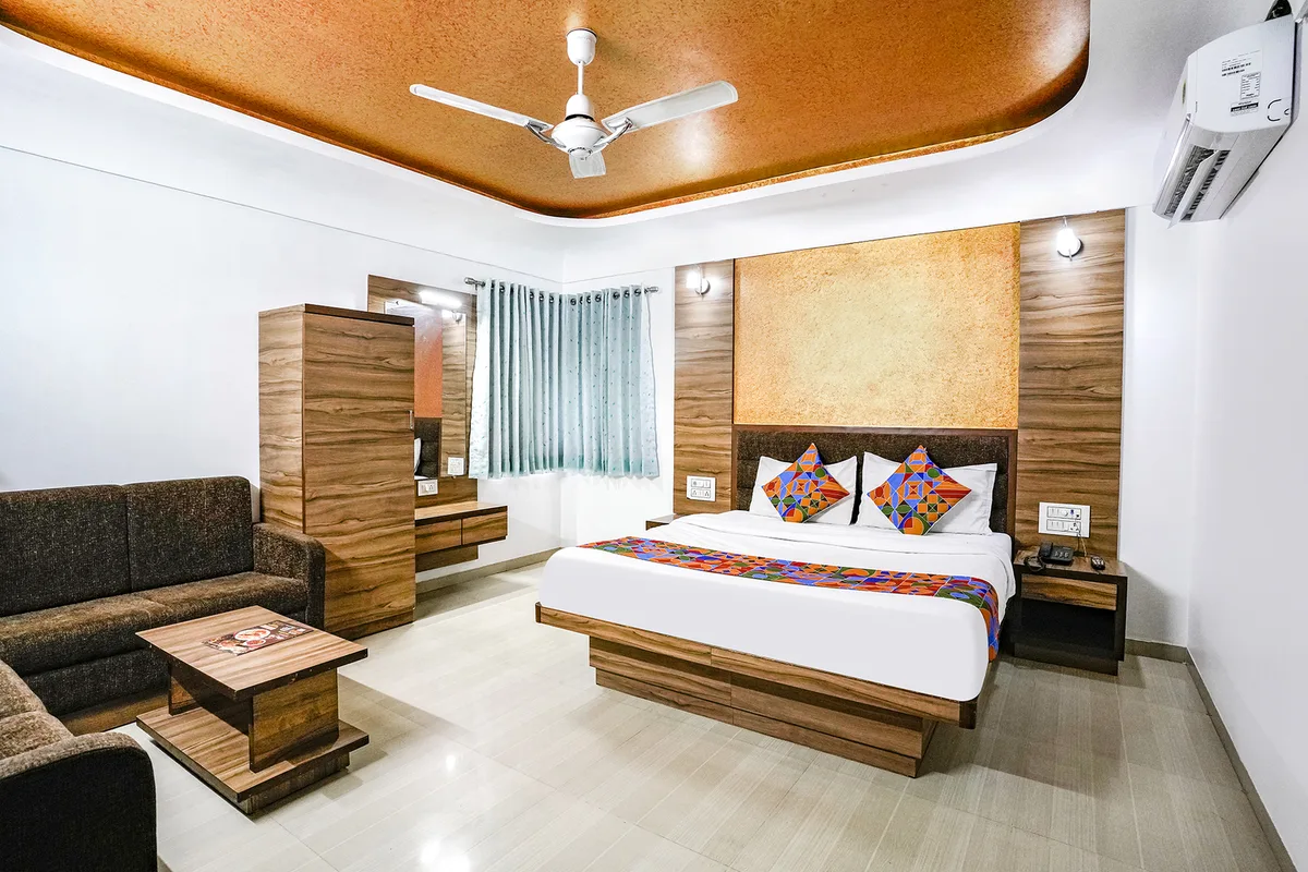 Hotel Ratna Palace