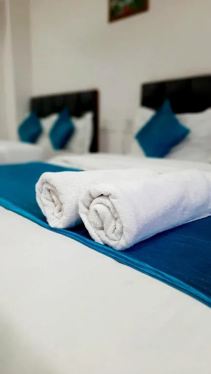 Hotel Season — 3