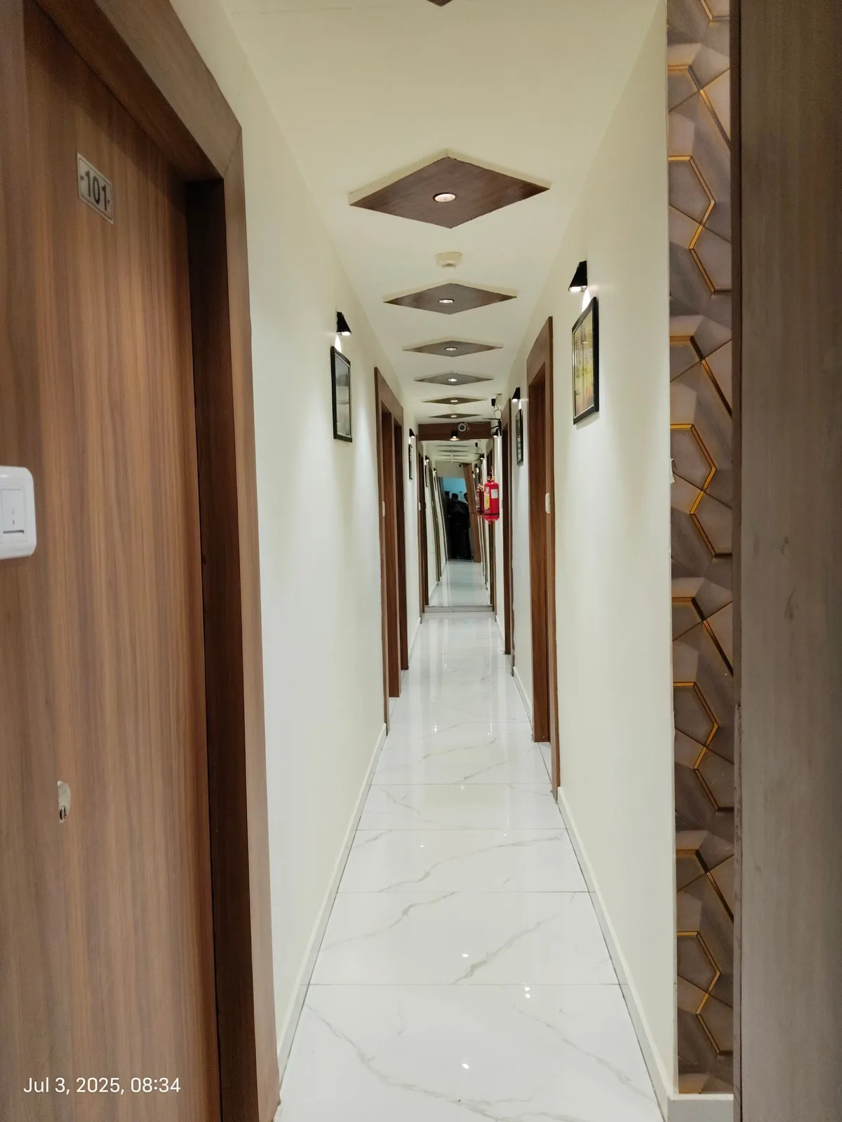HOTEL SUNLIGHT AHMEDABAD
