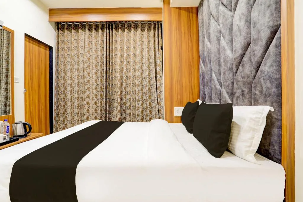 HOTEL SUNLIGHT AHMEDABAD — 3