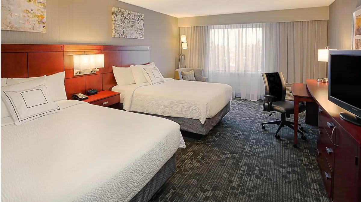 Courtyard by Marriott Mishawaka-University Area — 2