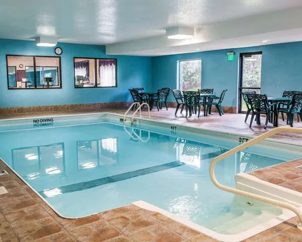 Quality Inn & Suites South Bend Airport — 2