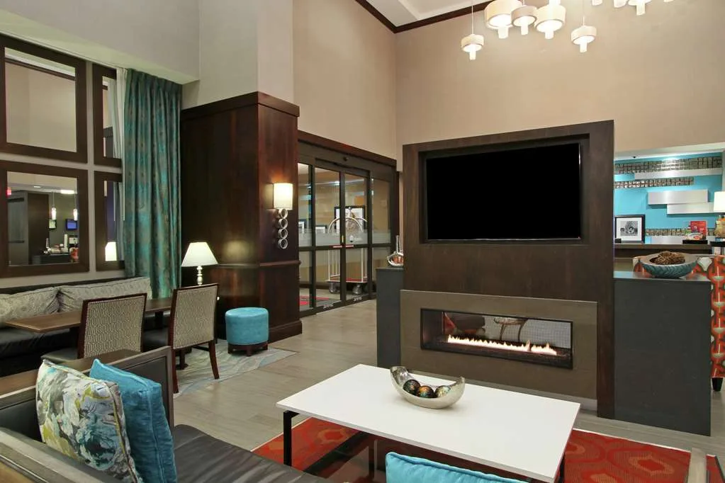 Hampton Inn & Suites Columbus/University Area — 2