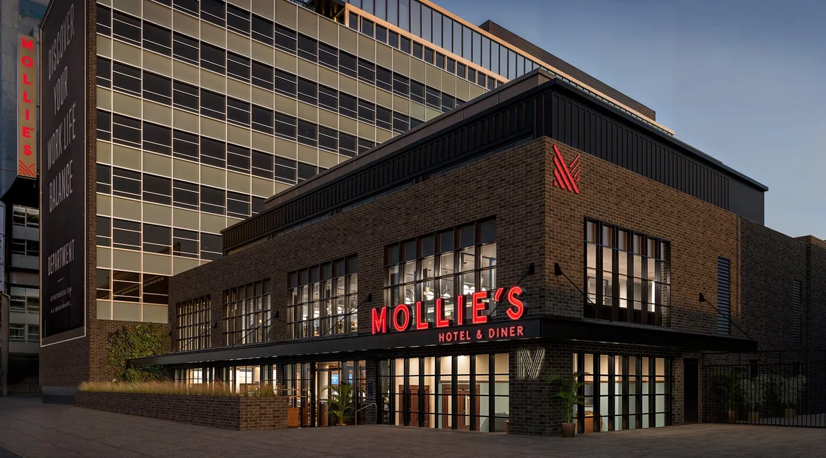 Mollie's Hotel, Manchester — 2