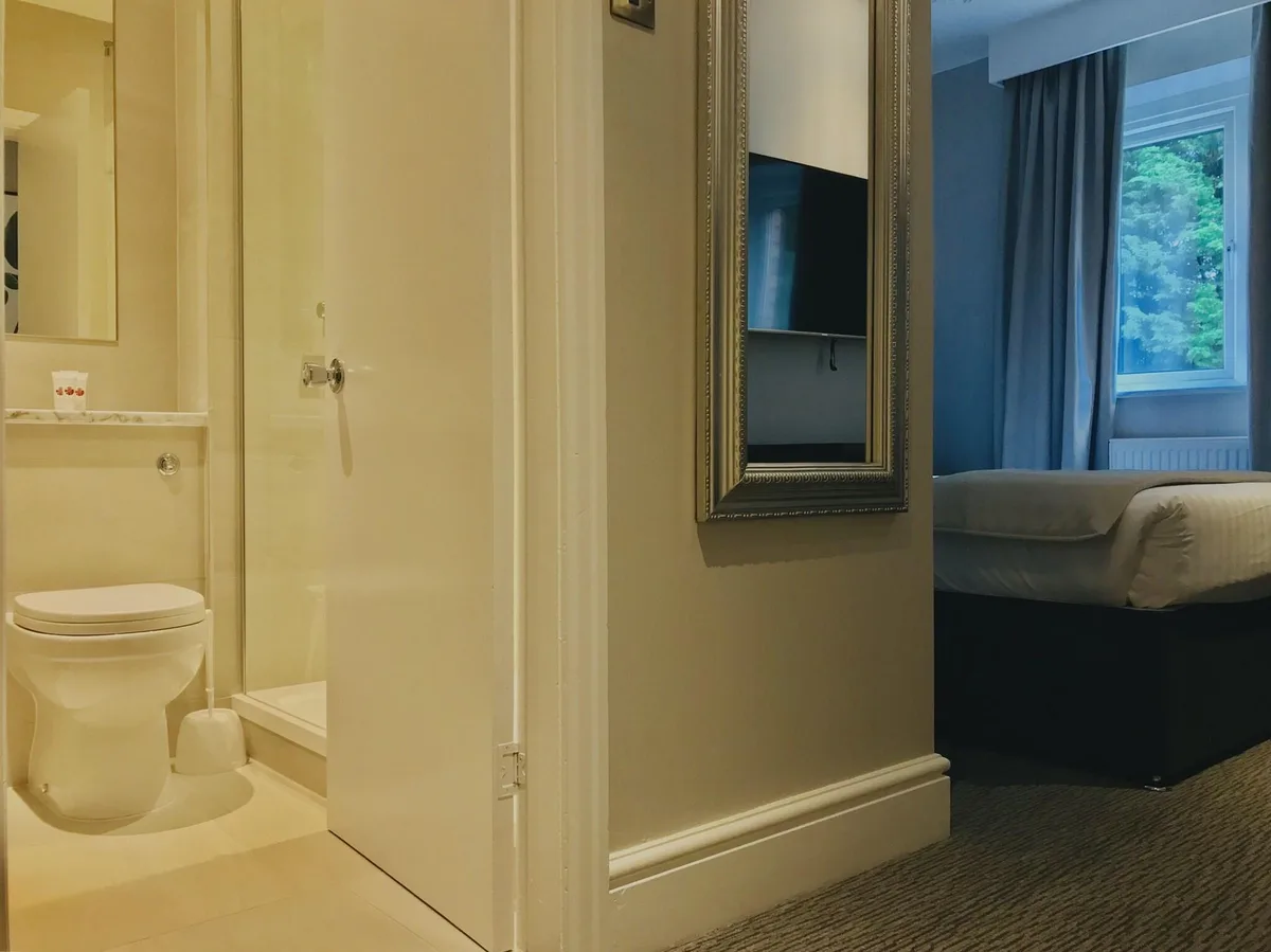 Trafford Hall Hotel Manchester — 2