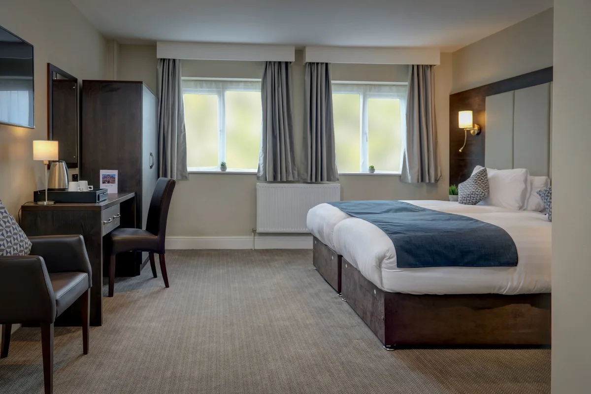 Trafford Hall Hotel Manchester — 3