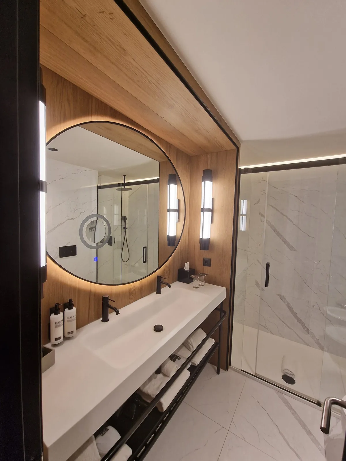 H10 Tribeca — 3