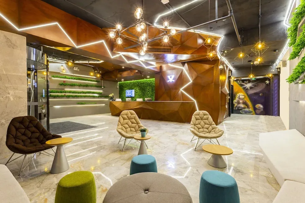 Jinglai Hotel — 2