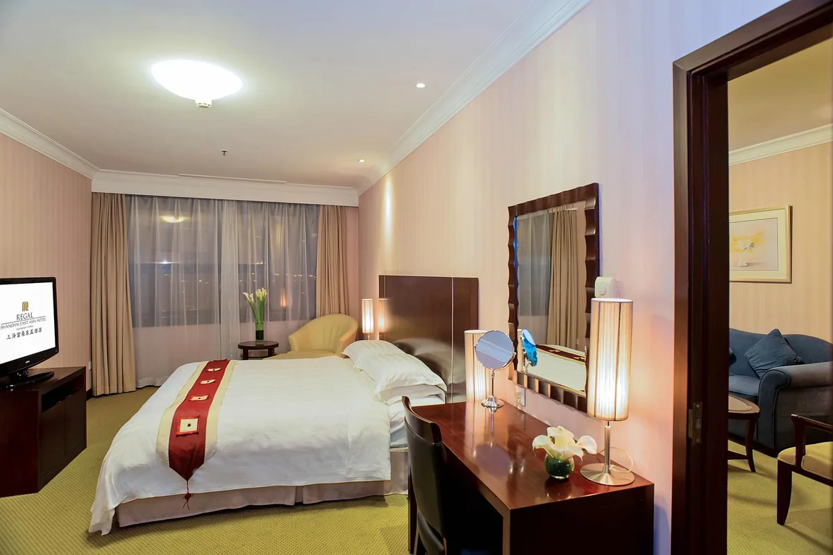 Regal Shanghai East Asia Hotel — 3