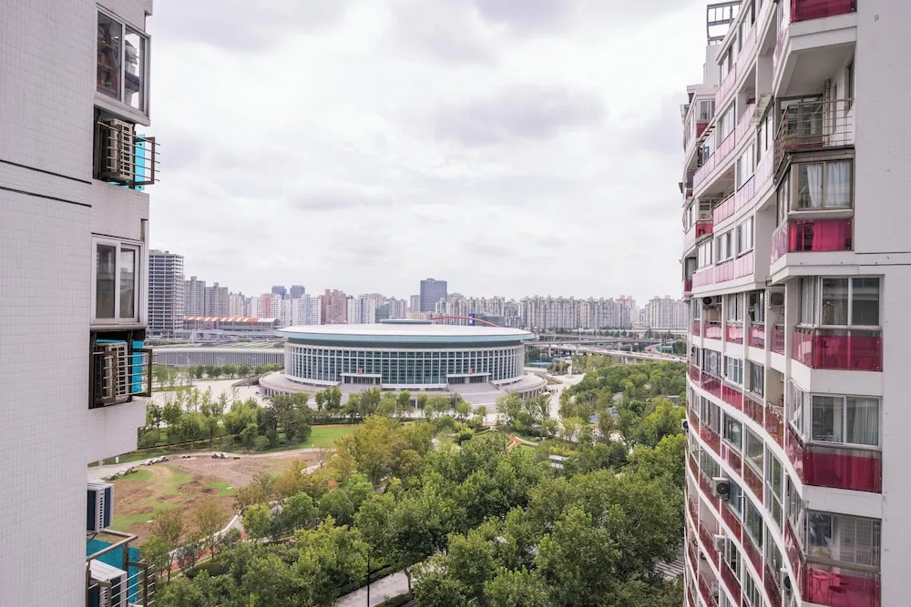 全家 上海酒店式公寓 — 2