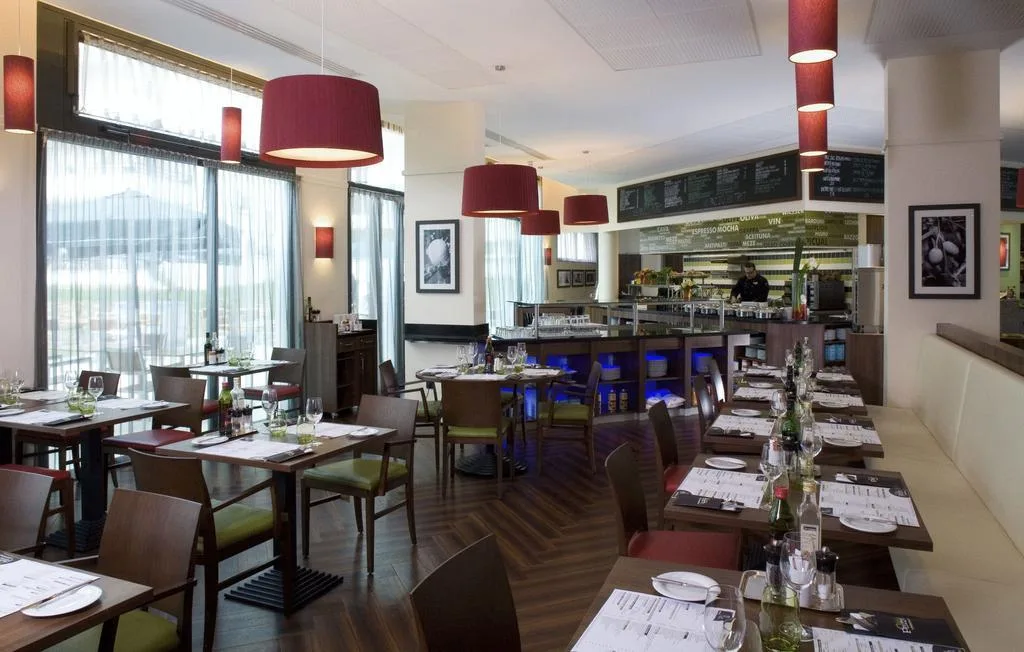 Courtyard by Marriott Paris Saint Denis