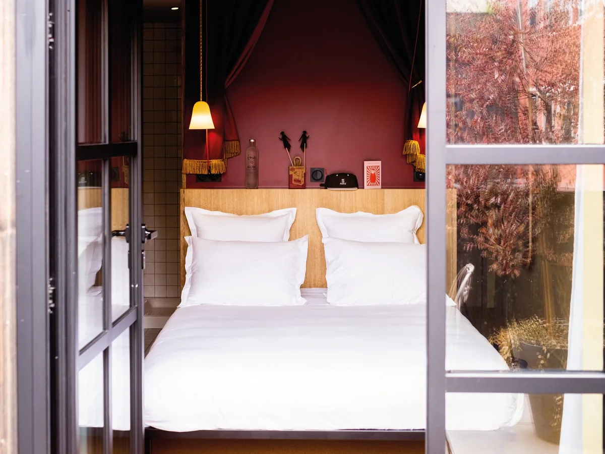 MOB HOTEL Paris les Puces