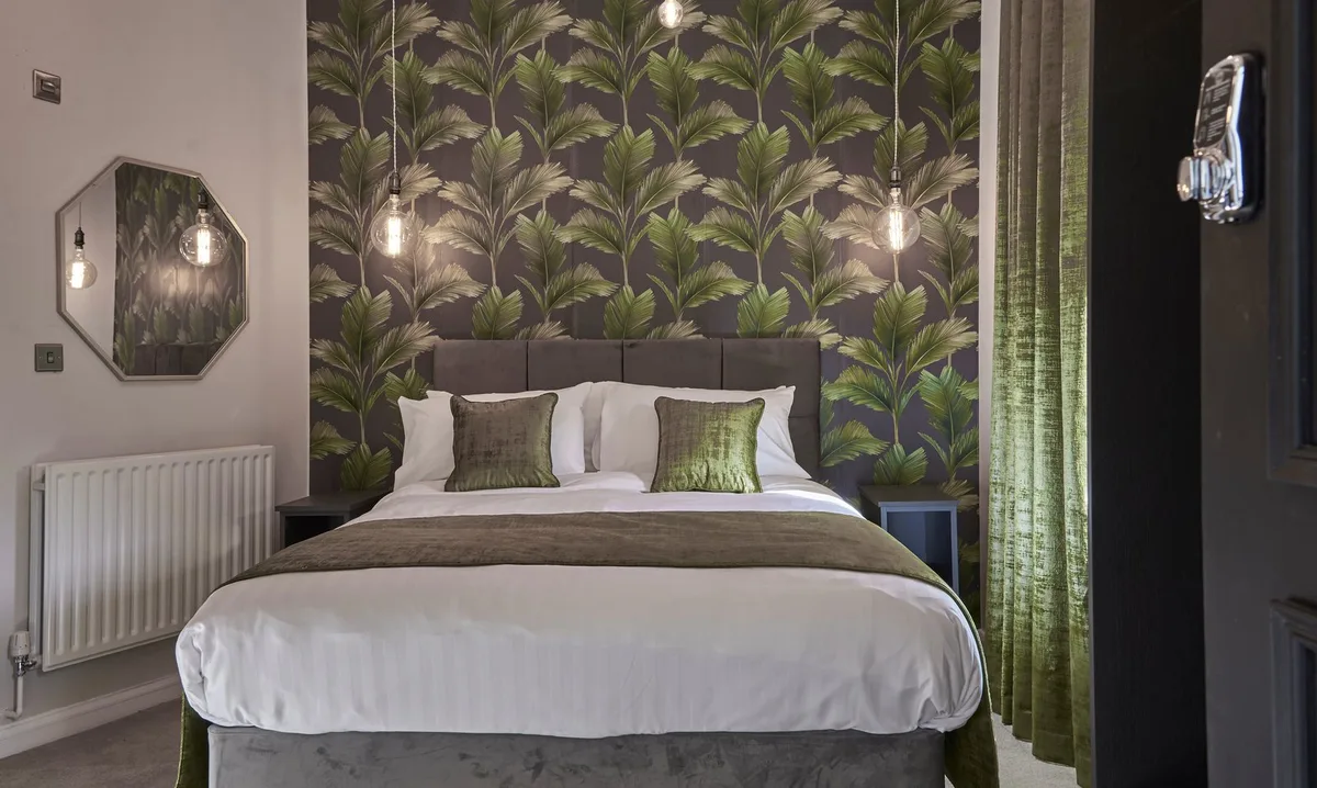 Home at 2 Tancred Road - Home Hotels — 2