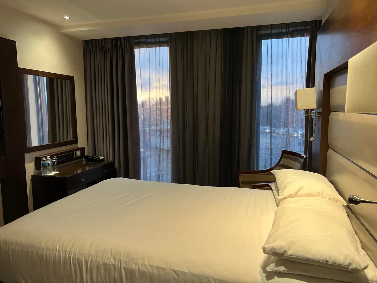 Park Grand Heathrow — 2