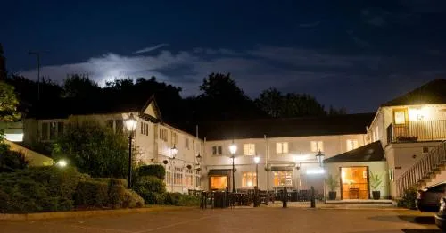 Rose Of York Pub & Hotel