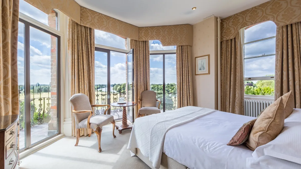 The Petersham Hotel, Richmond — 2
