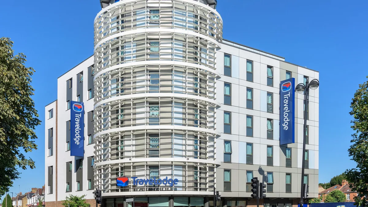 Travelodge London Hounslow — 2