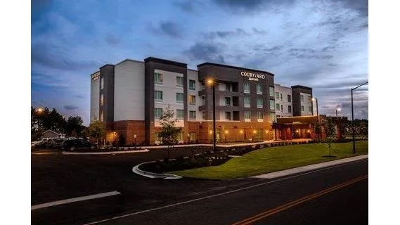 Courtyard by Marriott Columbia Cayce — 2