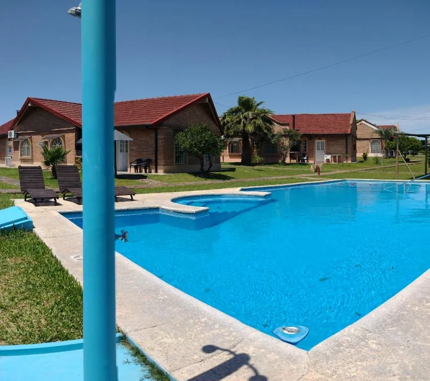 Hotel de Campo con Piscina y Cabañas- Ideal Relax en Concordia