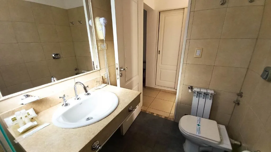 Laplace Hotel — 3
