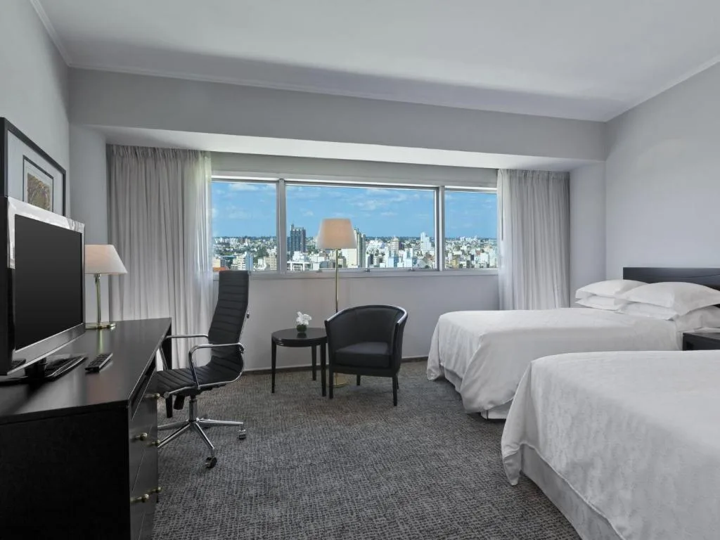 Quinto Centenario Hotel — 2