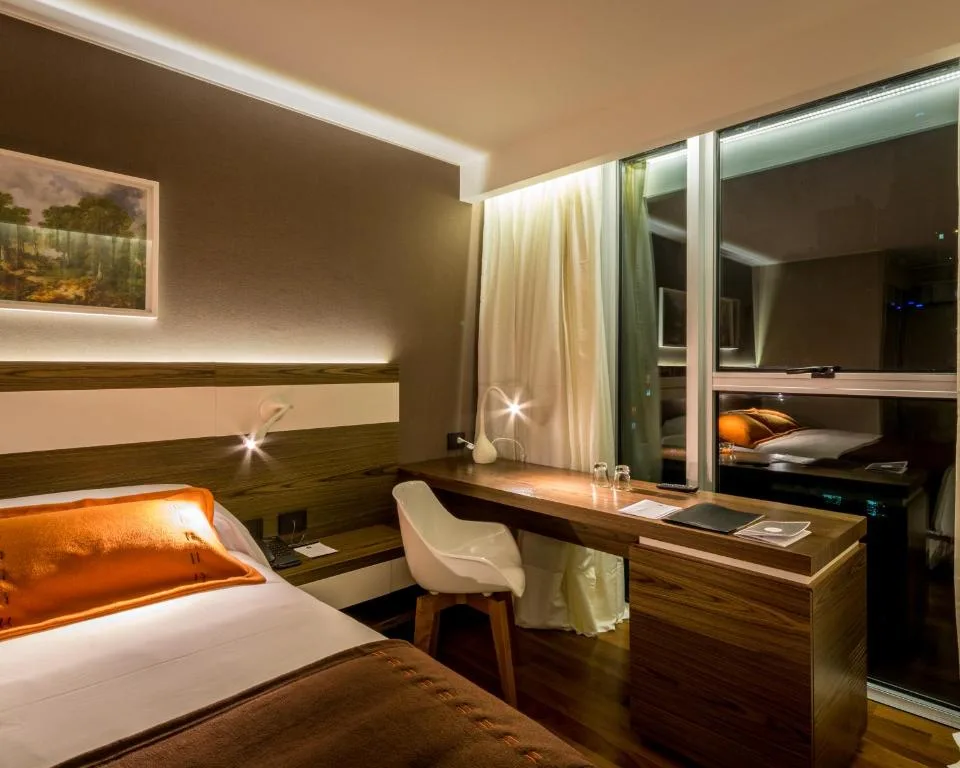 Yrigoyen 111 Hotel — 2