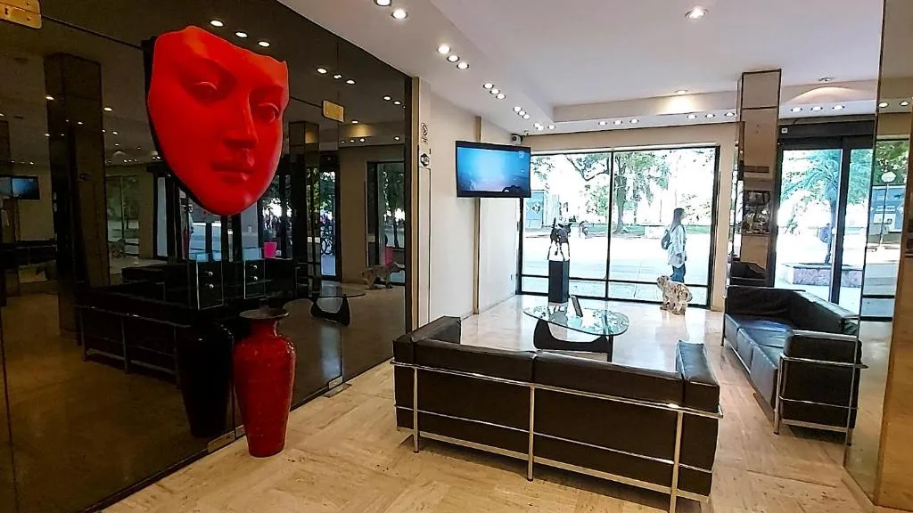 Corrientes Plaza Hotel — 5