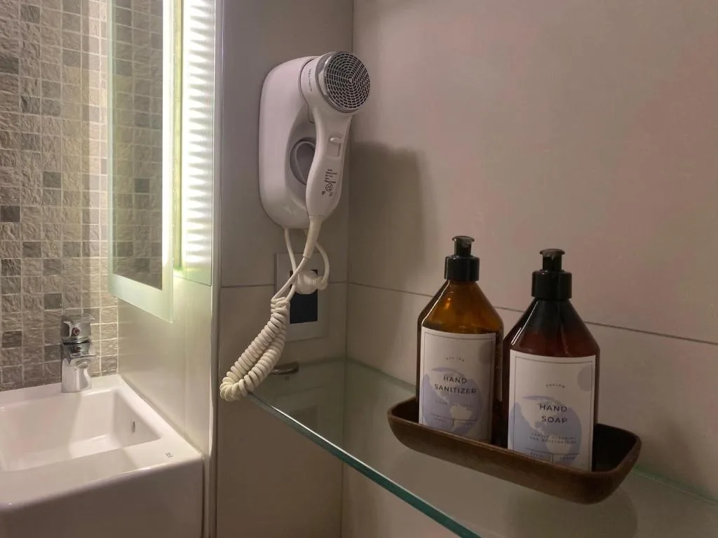 EZE Inn Boutique Hotel — 3