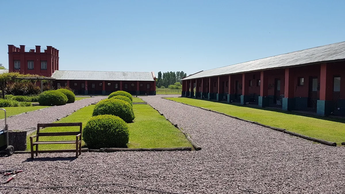 Elevage General Rodriguez Resort — 2