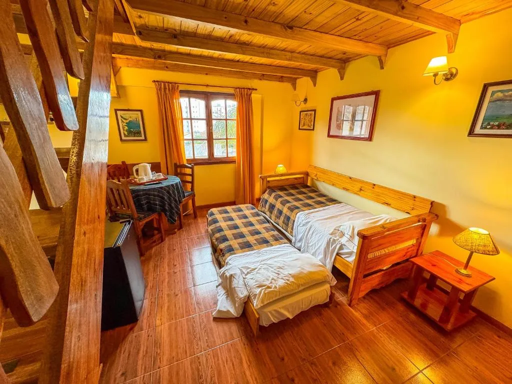 Hosteria Sirenuse — 2