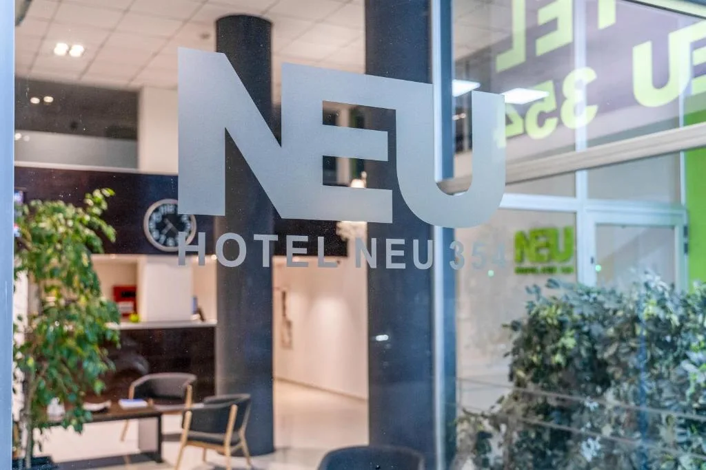 Hotel NEU 354 — 2