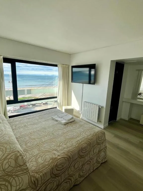 Costanera Hotel — 4