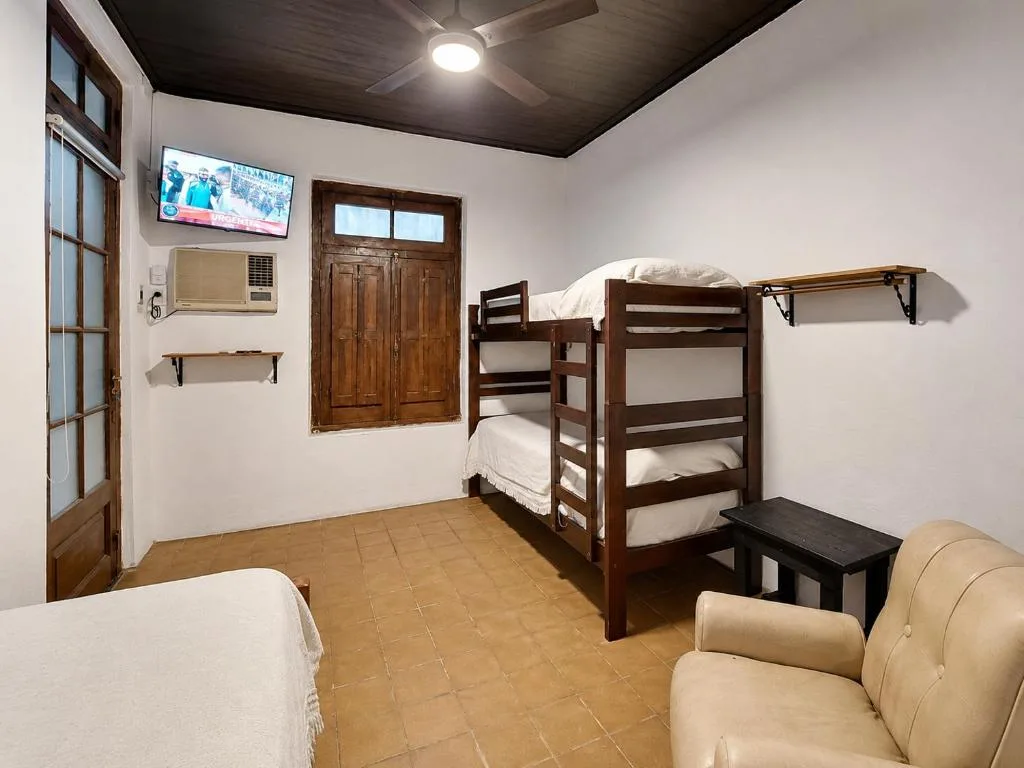 El Gran Gomero Hostal & Motoposada — 2