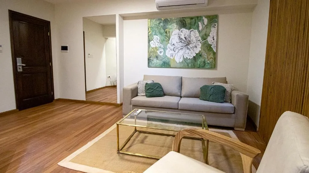 Salta Suite