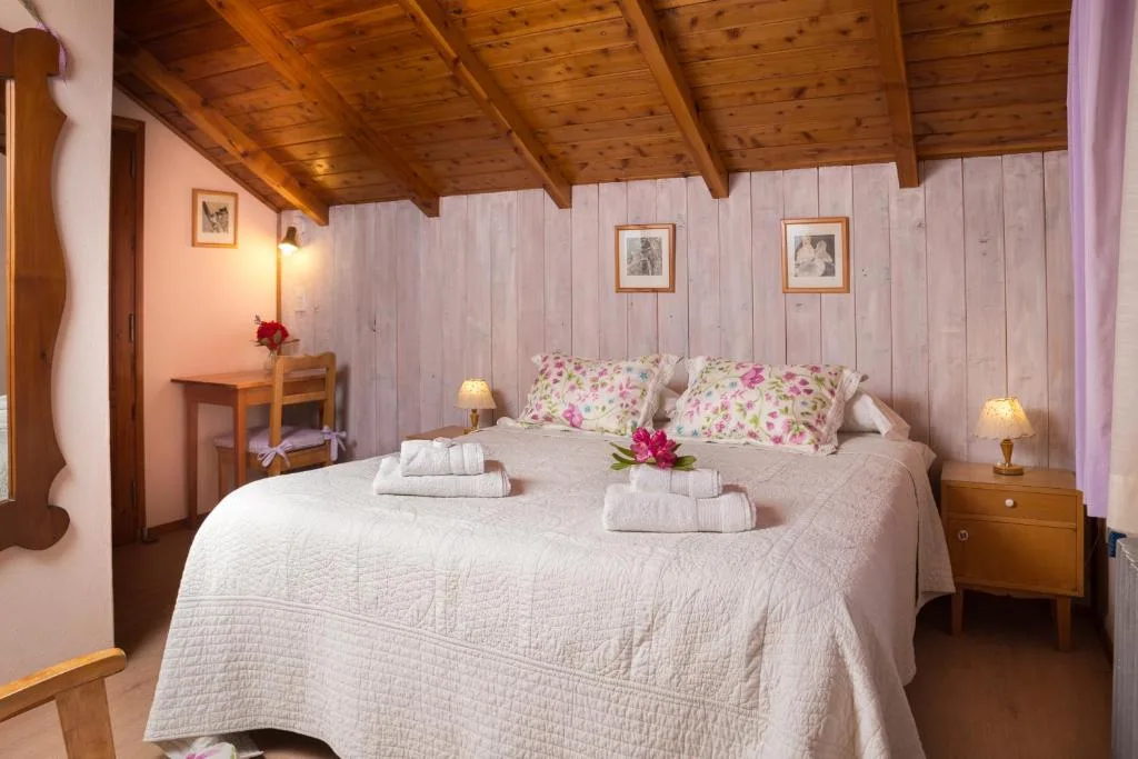 Hosteria Katy — 2