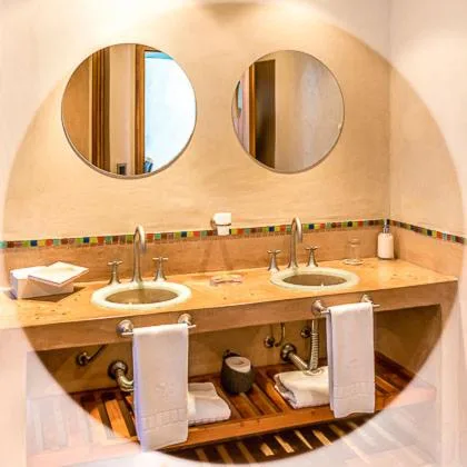 Lirolay Suites - Apart Hotel — 3