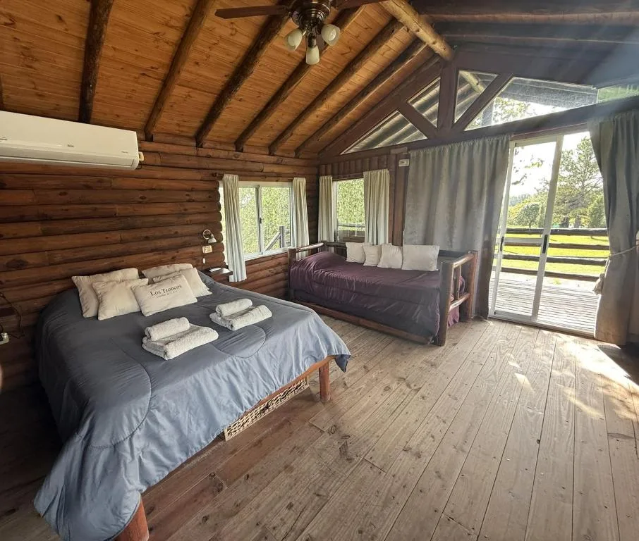 Cabanas Los Troncos — 2