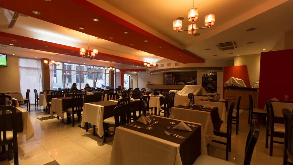 Howard Johnson by Wyndham San Pedro — 5