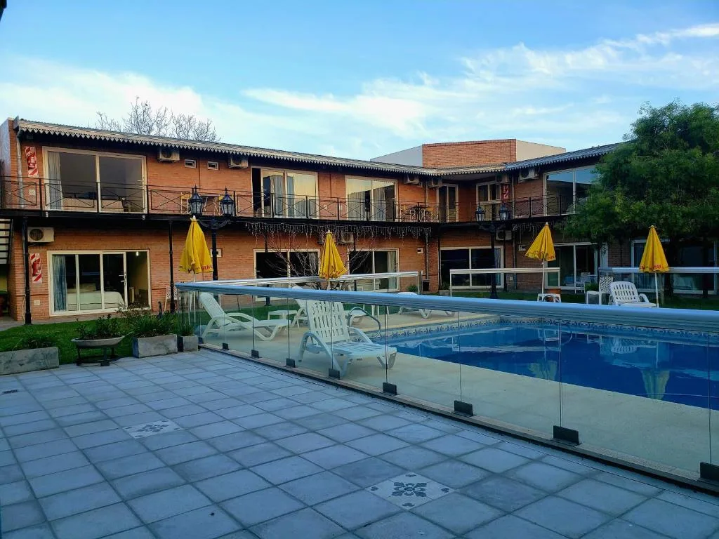 Marvic Hotel — 4