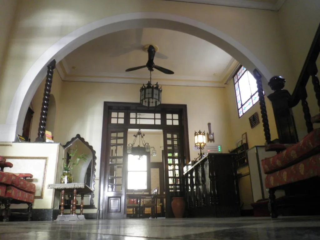 EMPERATRIZ HOTEL familiar