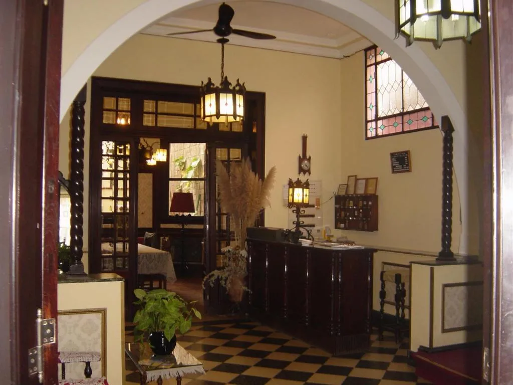 EMPERATRIZ HOTEL familiar — 2