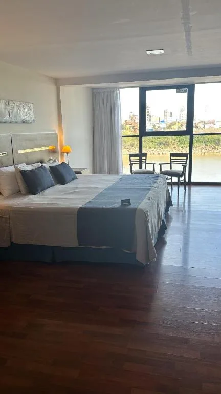 Puerto Amarras Hotel & Suites