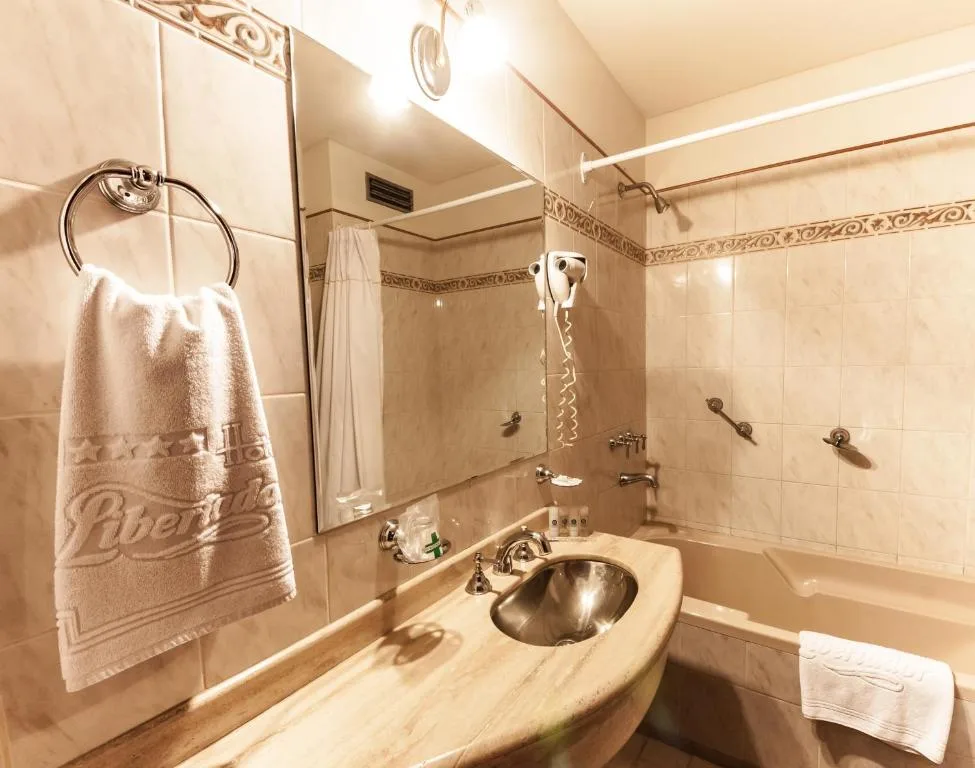 Hotel Libertador — 3